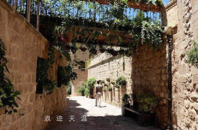 农业农村部：我国粮食产量增、结构优、储备足 粮食安全有保障